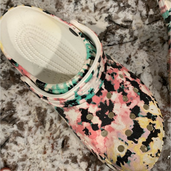 Crocs - Picture 2 of 2